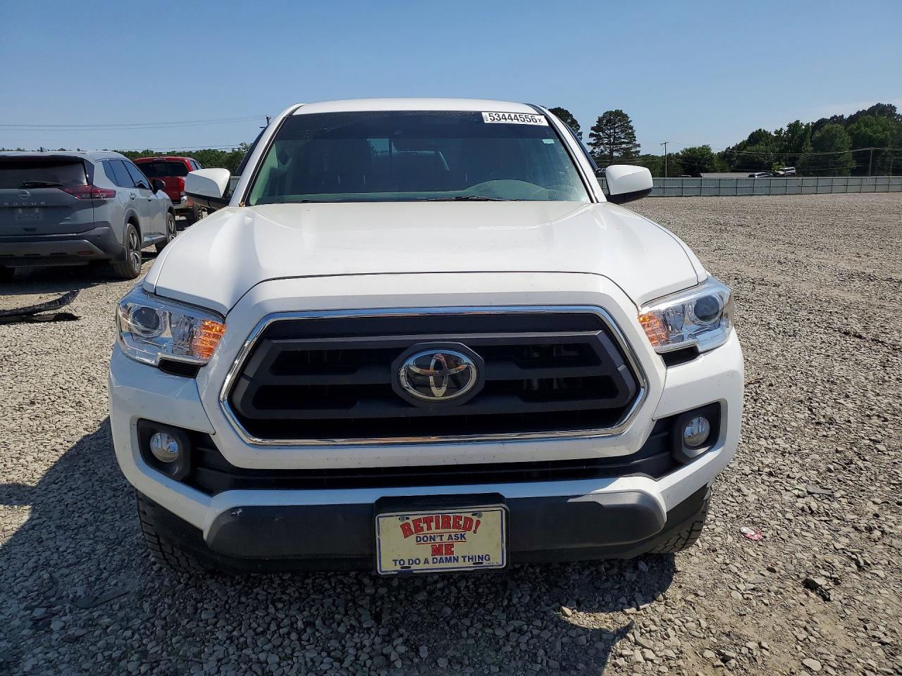 2022 Toyota Tacoma VIN 3TMAZ5CN0NM171365 photo 5