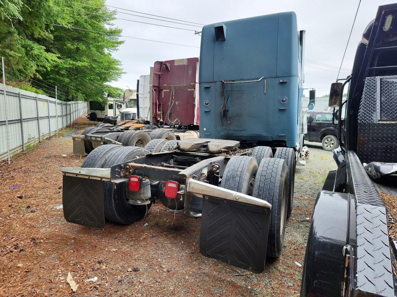 2006 FREIGHTLINER All other VIN 1FUJAPAV56DU25793 photo 4