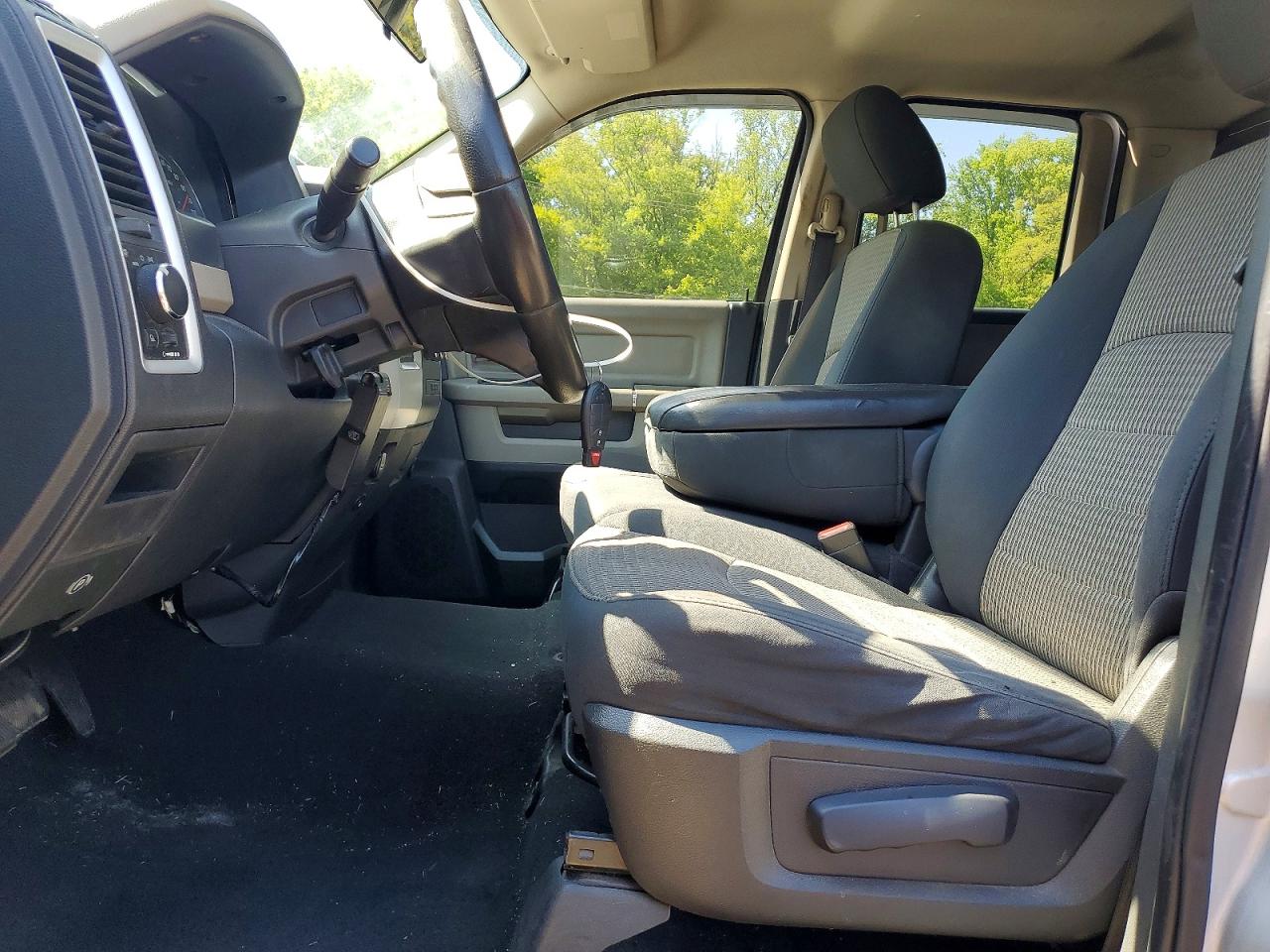 2011 Dodge Ram 1500 VIN 1D7RV1GPXBS673215 photo 7