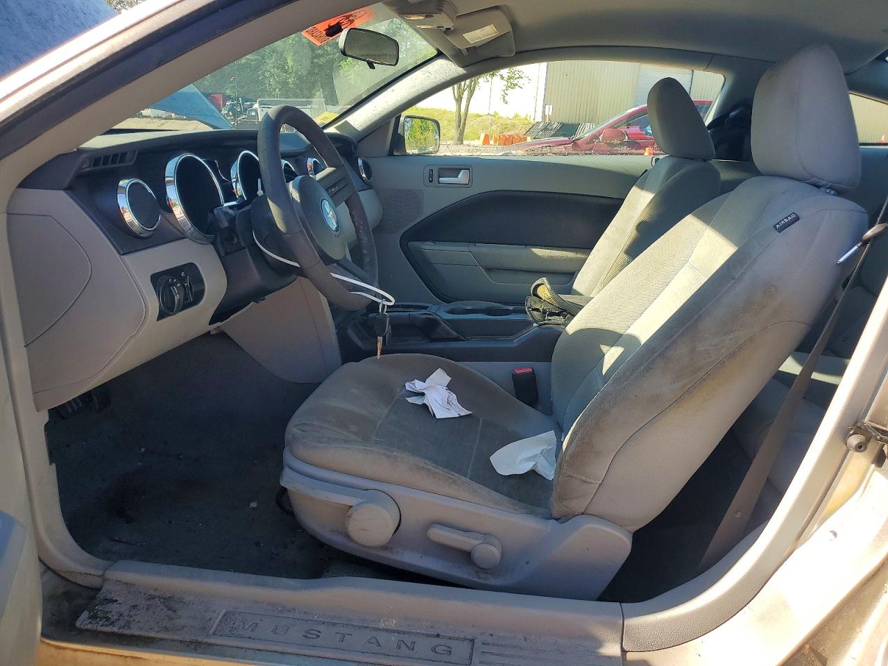2008 Ford Mustang VIN 1ZVHT80N485136647 photo 7