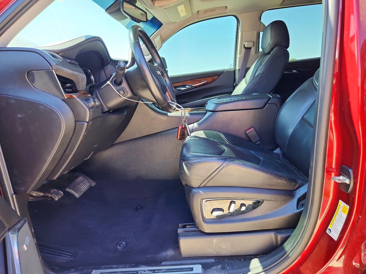 2016 Cadillac Escalade VIN 1GYS4BKJ2GR158046 photo 7