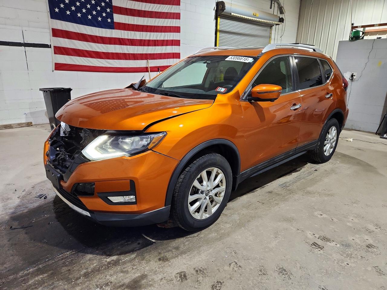 2018 Nissan Rogue VIN 5N1AT2MV9JC758203 photo 1