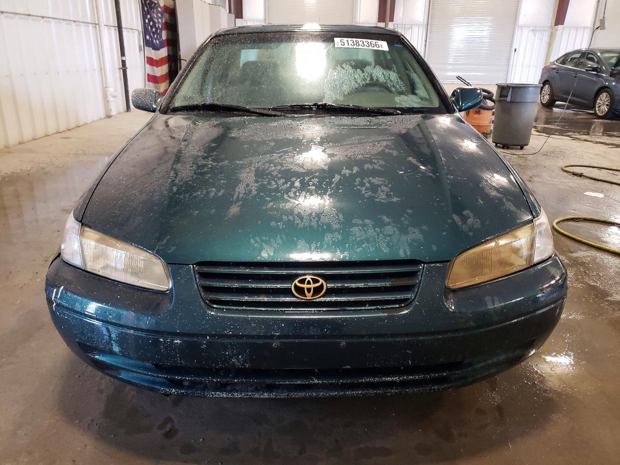 1998 TOYT Camry VIN 4T1BG22K0WU281762 photo 5
