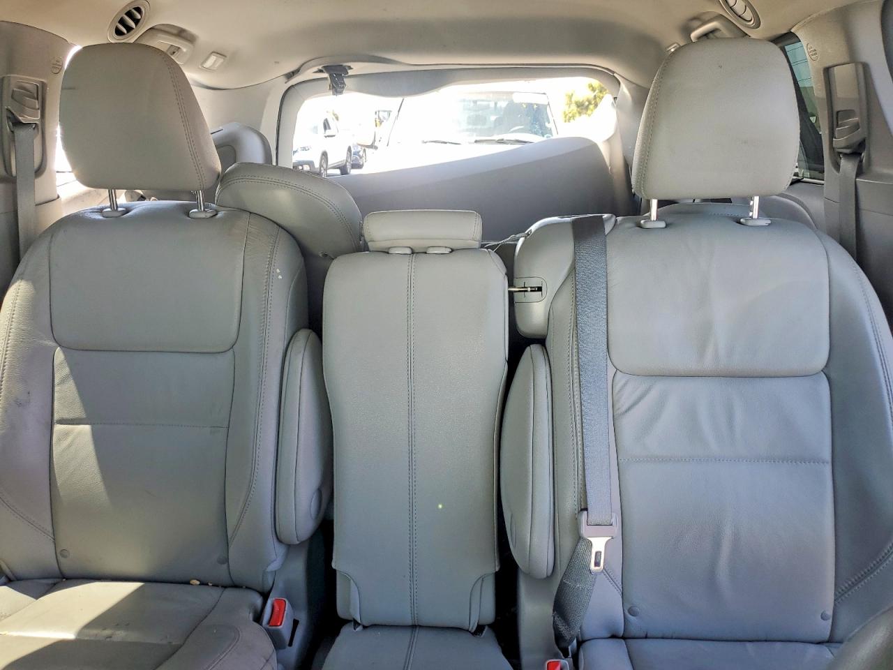 2017 Toyota Sienna VIN 5TDYZ3DC2HS870761 photo 10