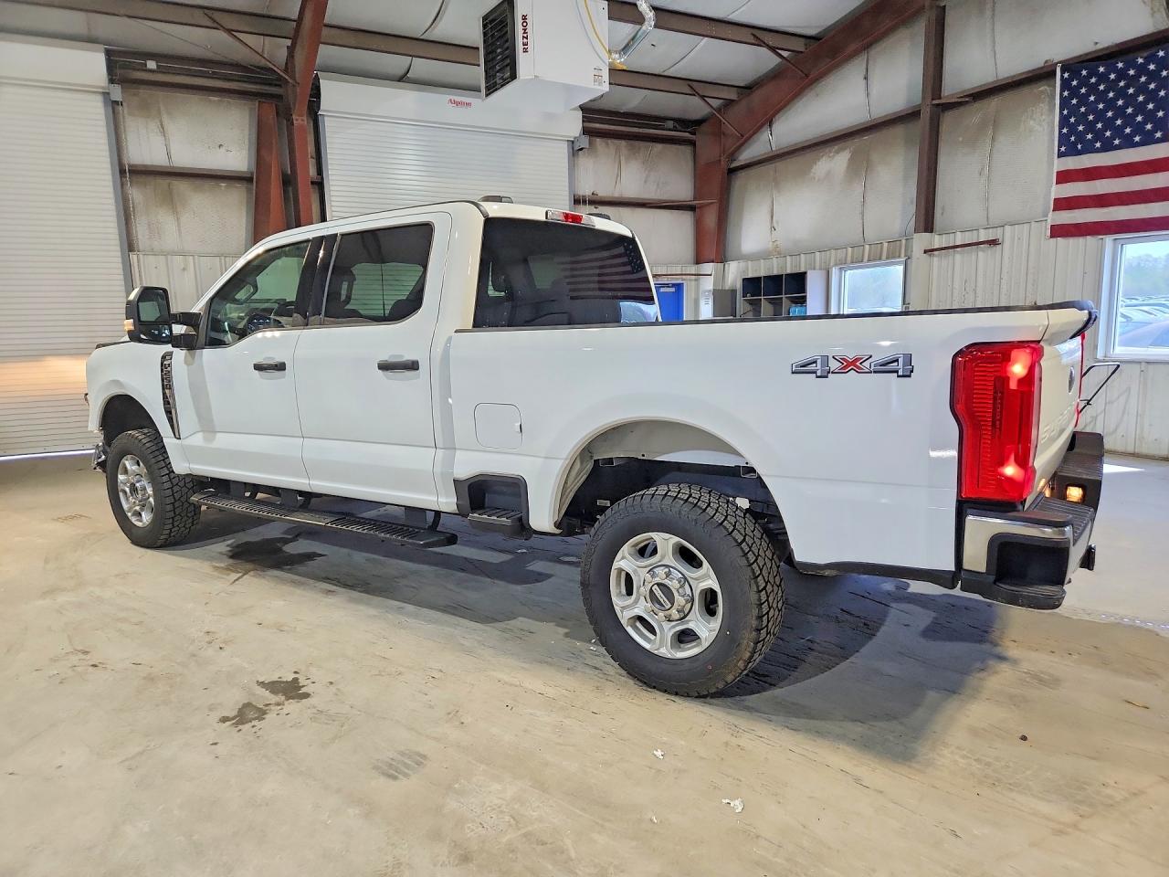 2025 Ford F250 VIN 1FT7W2BN1SEC32680 photo 2