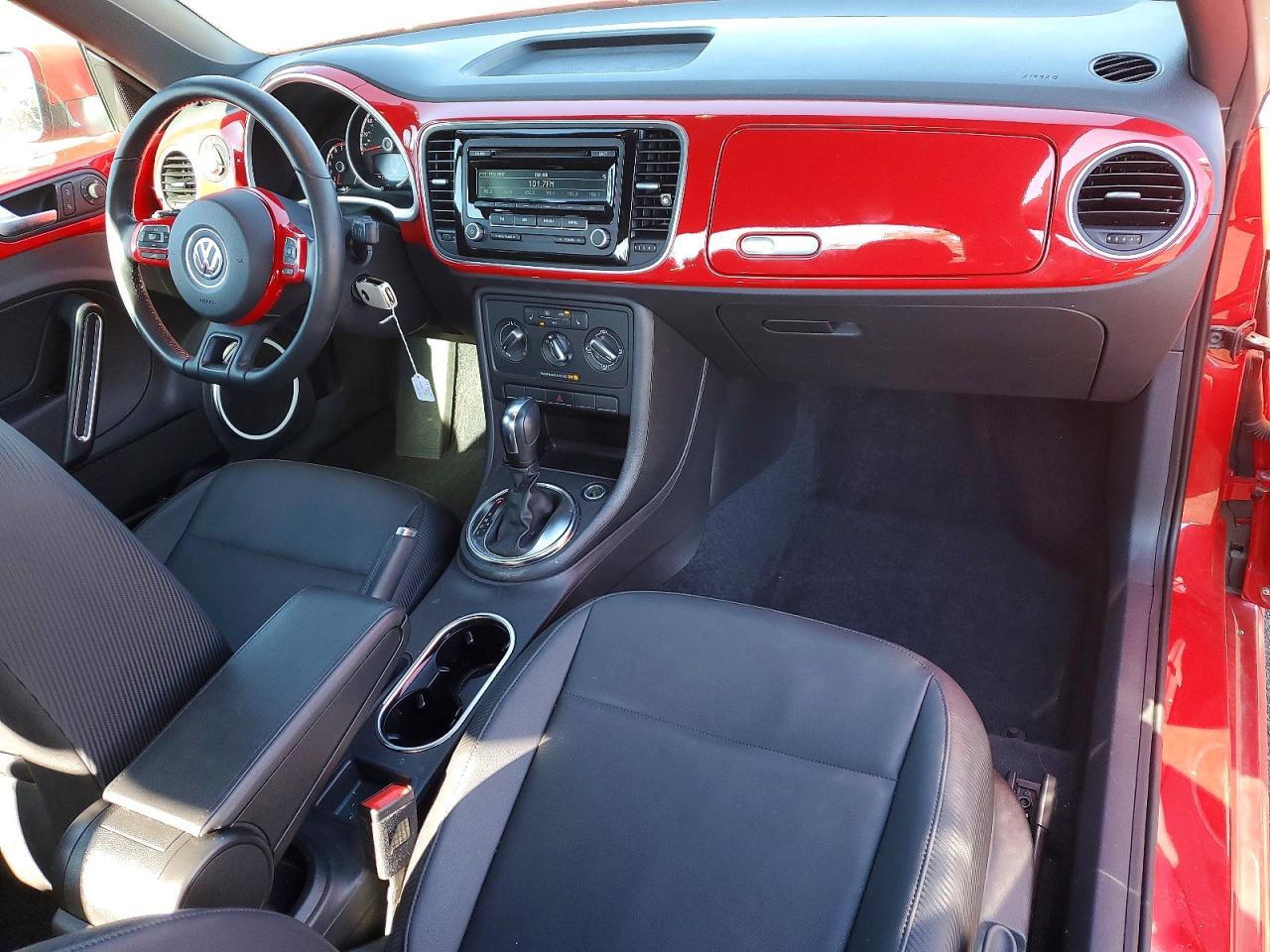 2014 Volkswagen Beetle VIN 3VWJP7AT8EM615463 photo 8