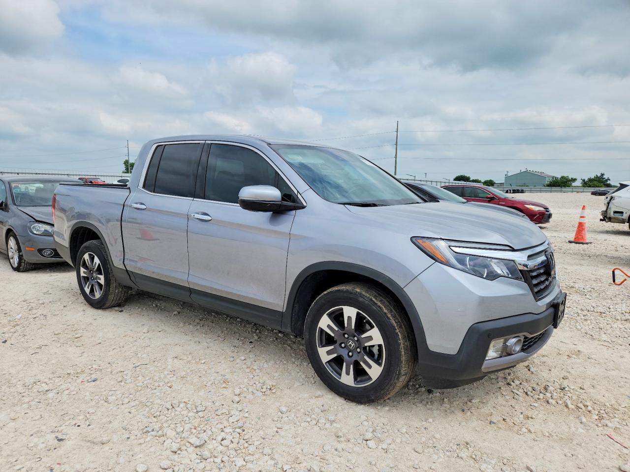 2019 Ridgeline VIN 5FPYK3F71KB029120 photo 4