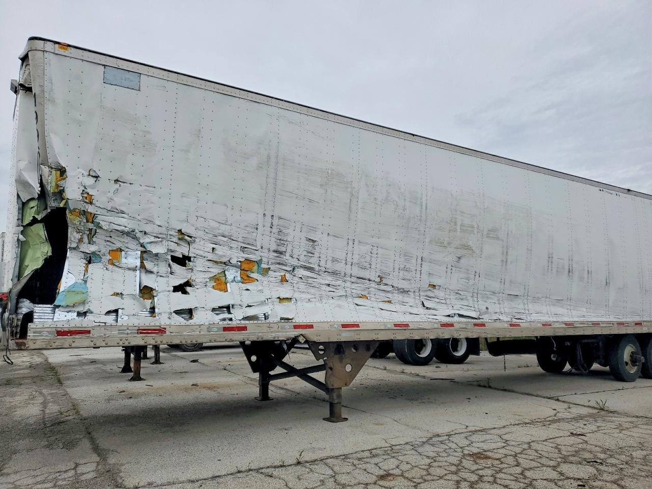2019 UTILITY All models VIN 1UYVS2534K3458514 photo 9