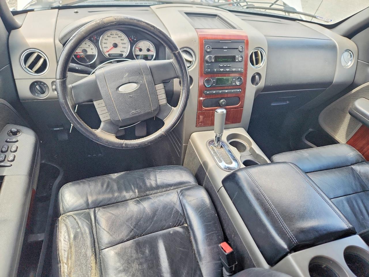 2005 Ford F150 VIN 1FTPW14575KC61887 photo 8
