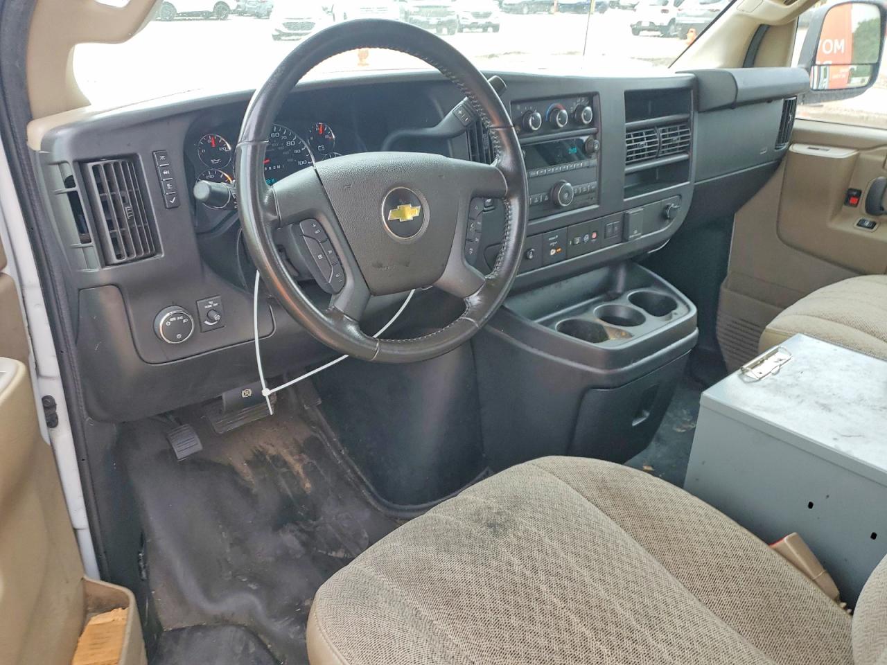 2021 CHEV Express VIN 1GCWGAFP7M1258404 photo 8