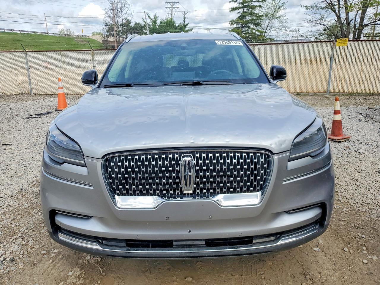 2020 Lincoln Aviator VIN 5LM5J6XC5LGL23759 photo 5