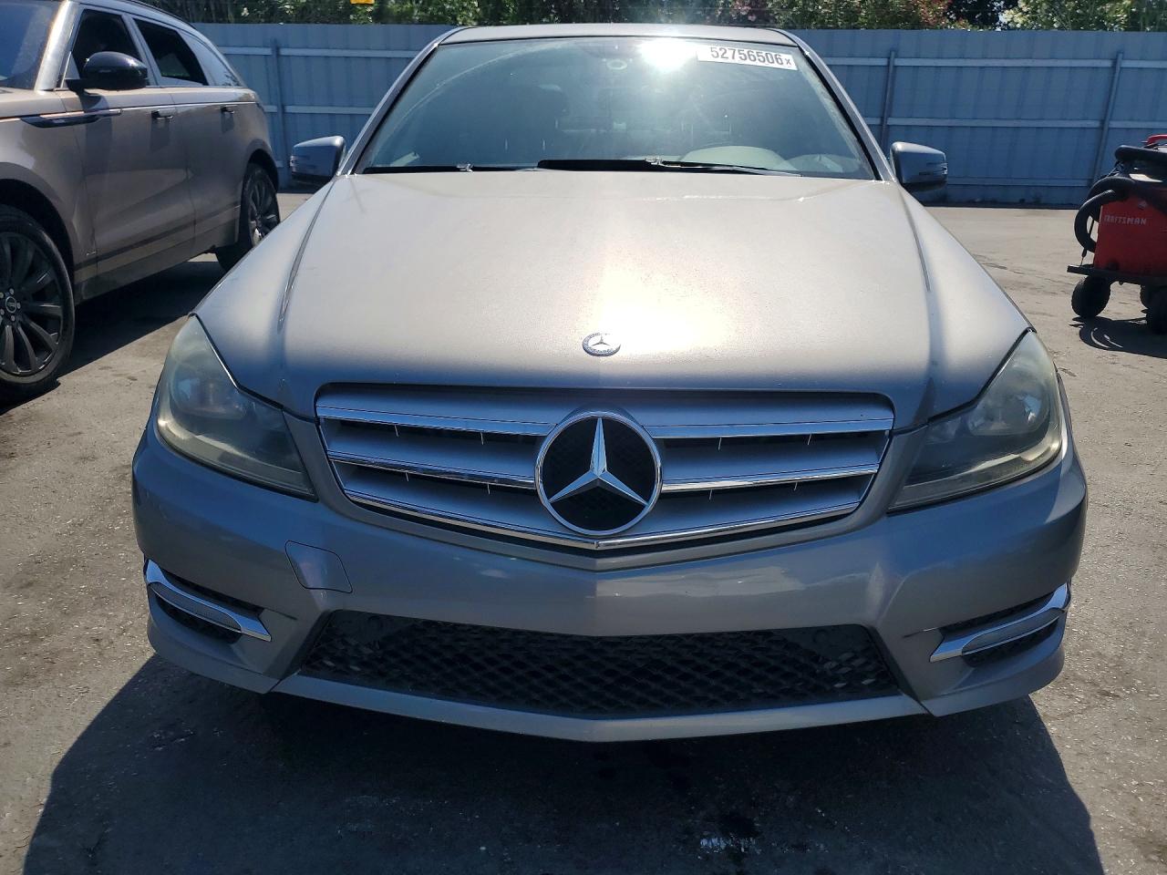 2012 Mercedes-Benz C class VIN WDDGF4HB3CR214559 photo 5