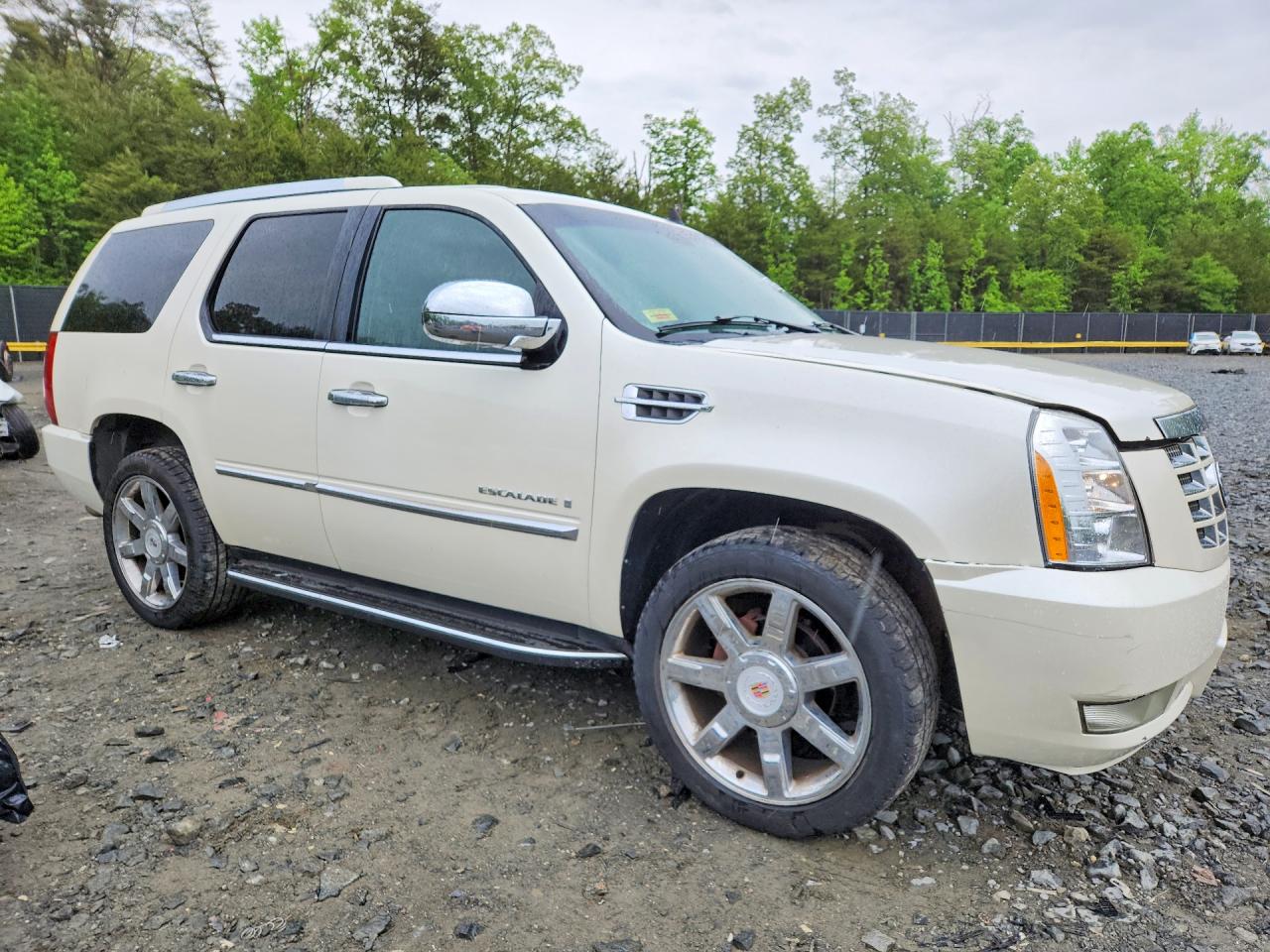 2007 Cadillac Escalade VIN 1GYFK63897R143859 photo 4