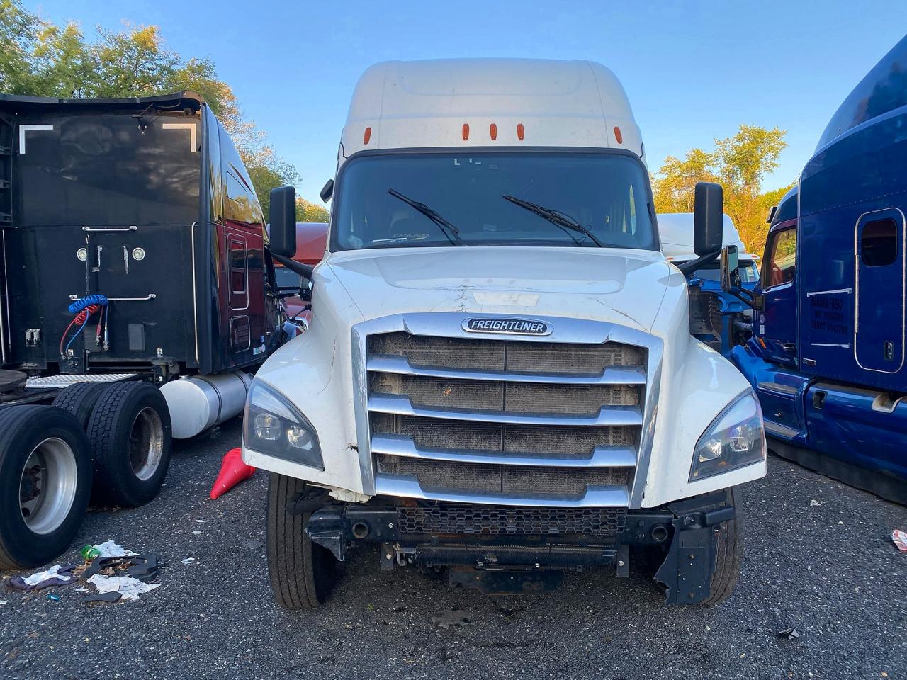 2019 FREIGHTLINER All other VIN 3AKJHHDR4KSKY1058 photo 6