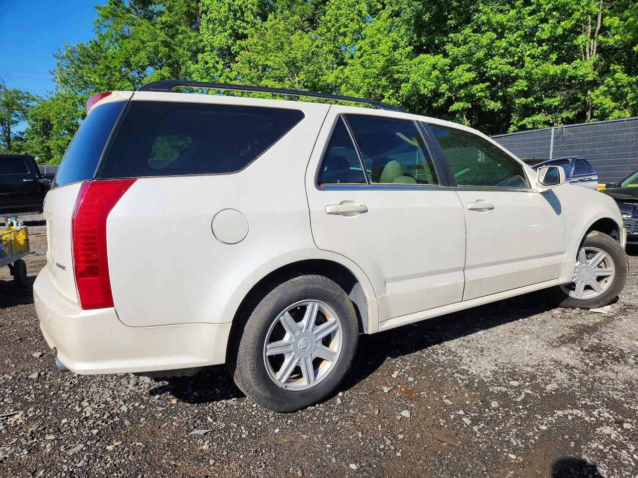 2004 Cadillac Srx VIN 1GYEE637240174493 photo 3