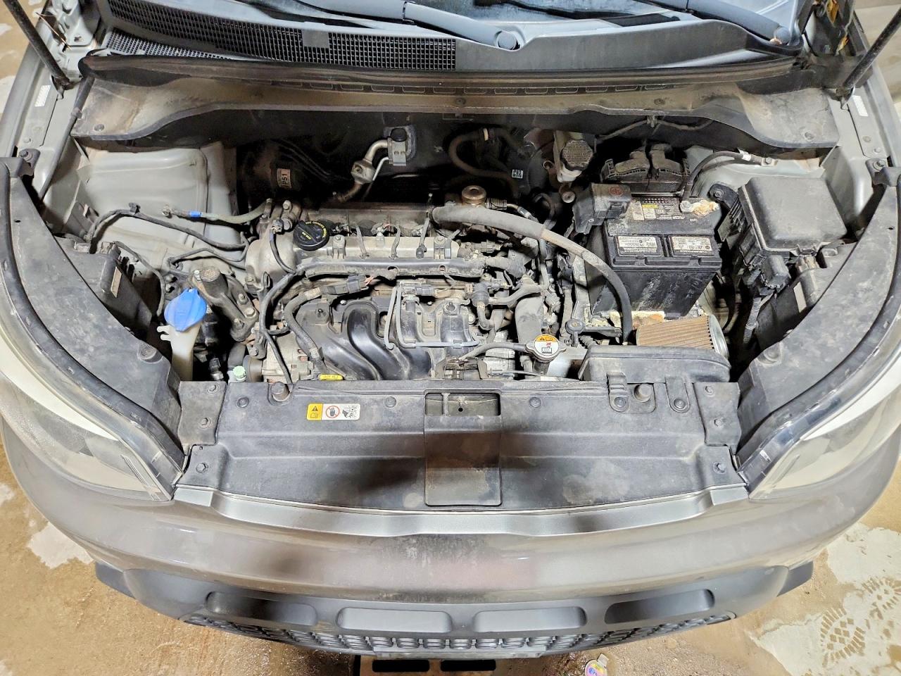 2015 Kia Soul base VIN KNDJN2A28F7225610 photo 12