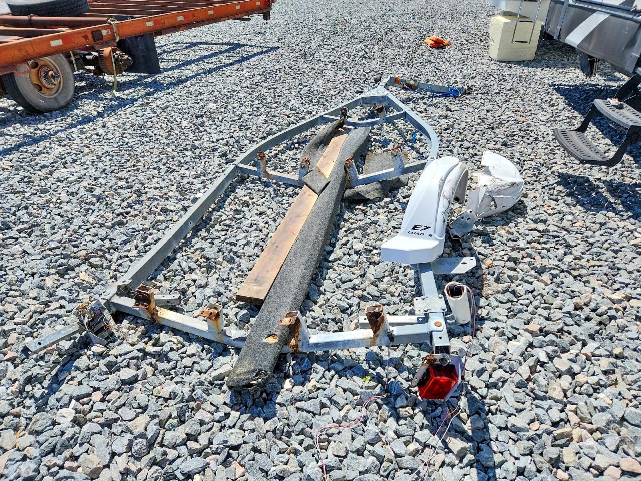 2008 EZ LOADER EZLL80B 15 1650 BOAT TRAILER VIN 1ZEAAYLBX8A152836 photo 9