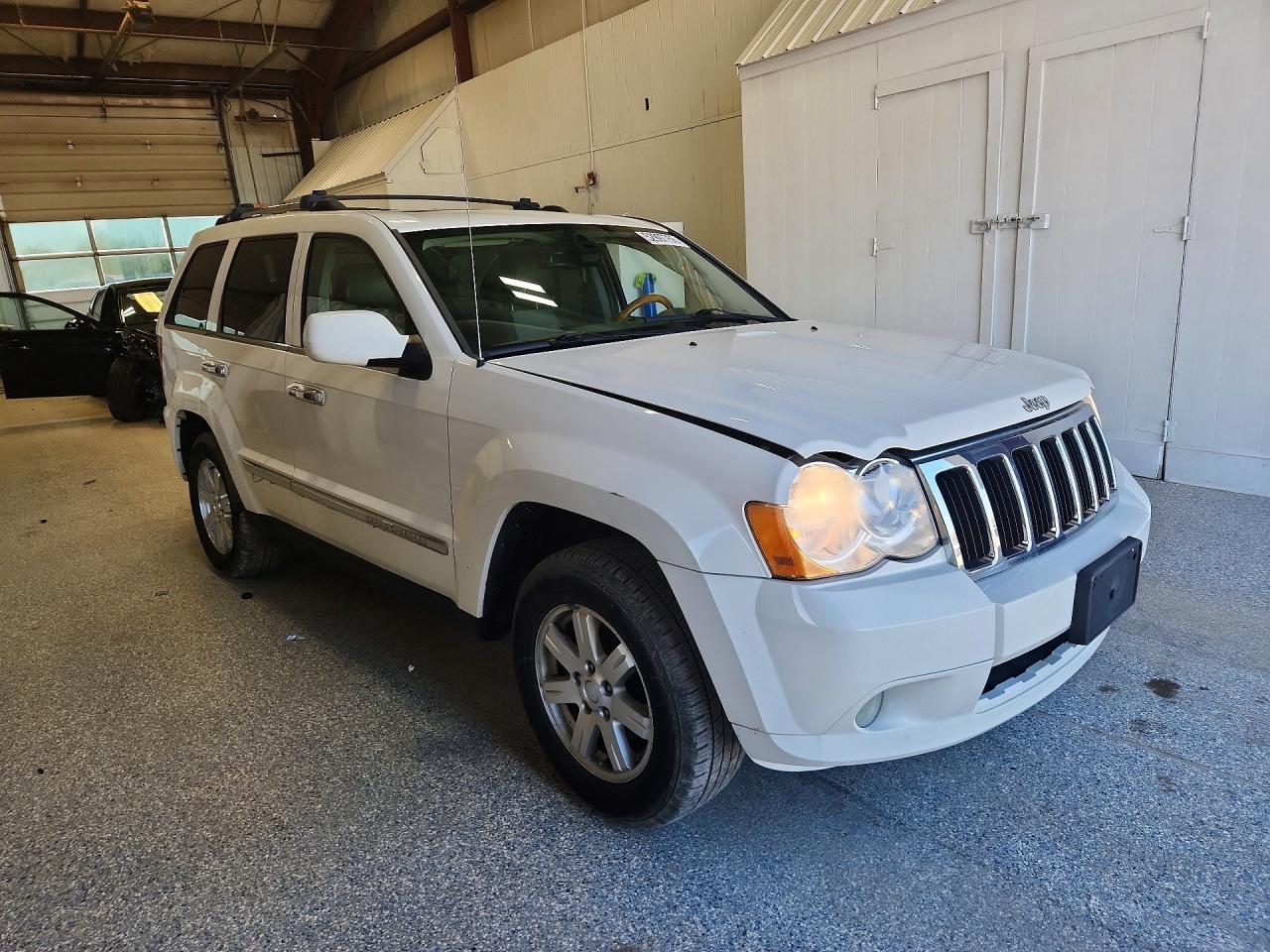 2010 JEEP Cherokee VIN 1J4PR5GK3AC123066 photo 4