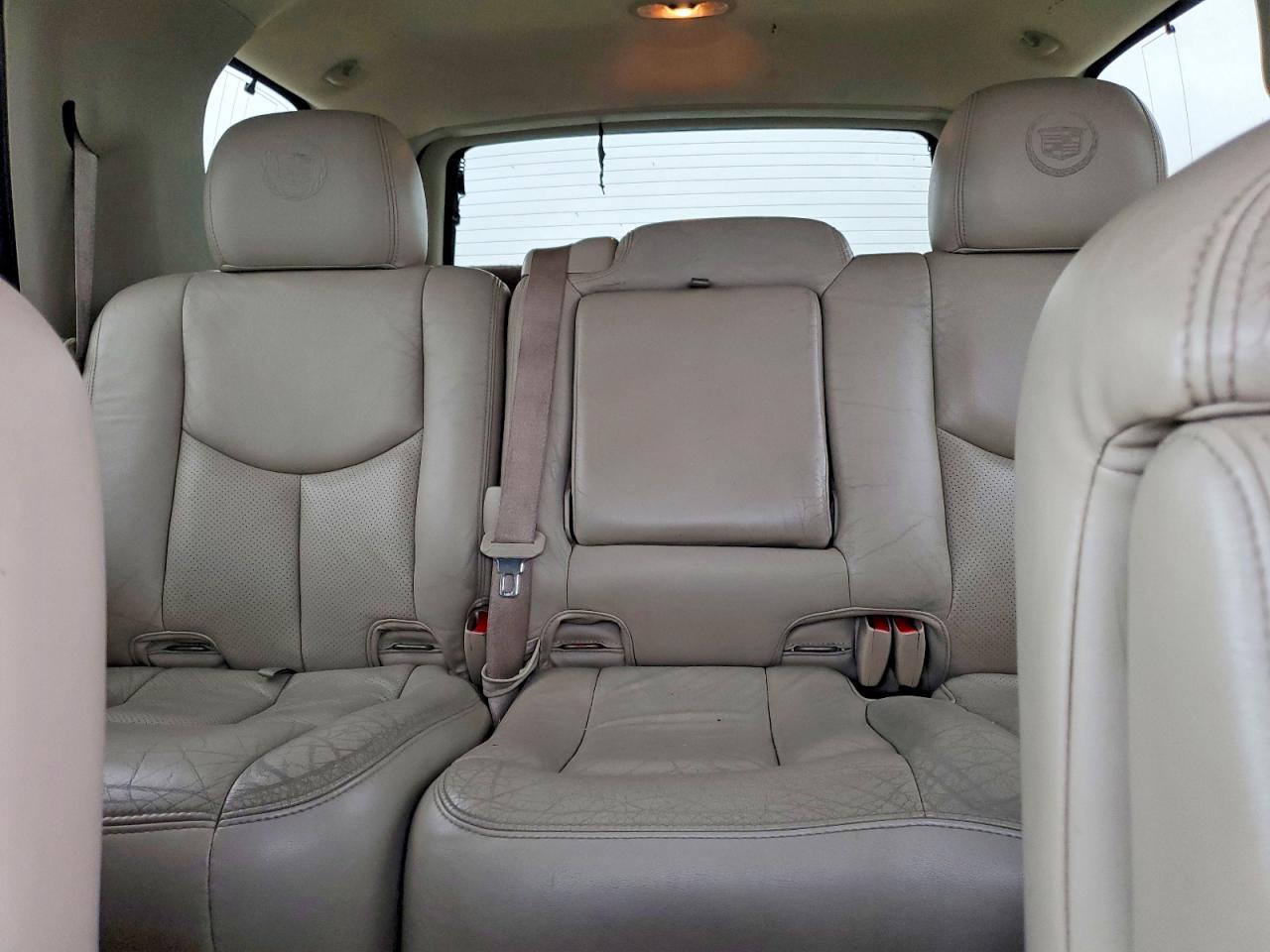 2006 CADI Escalade VIN 1GYEK63N16R122200 photo 10