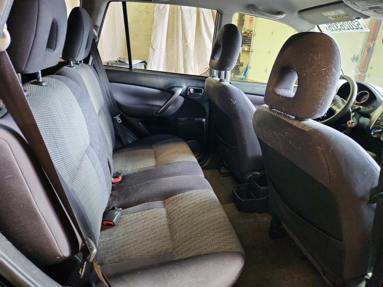 2005 Toyota Rav4 VIN JTEGD20V350052574 photo 11