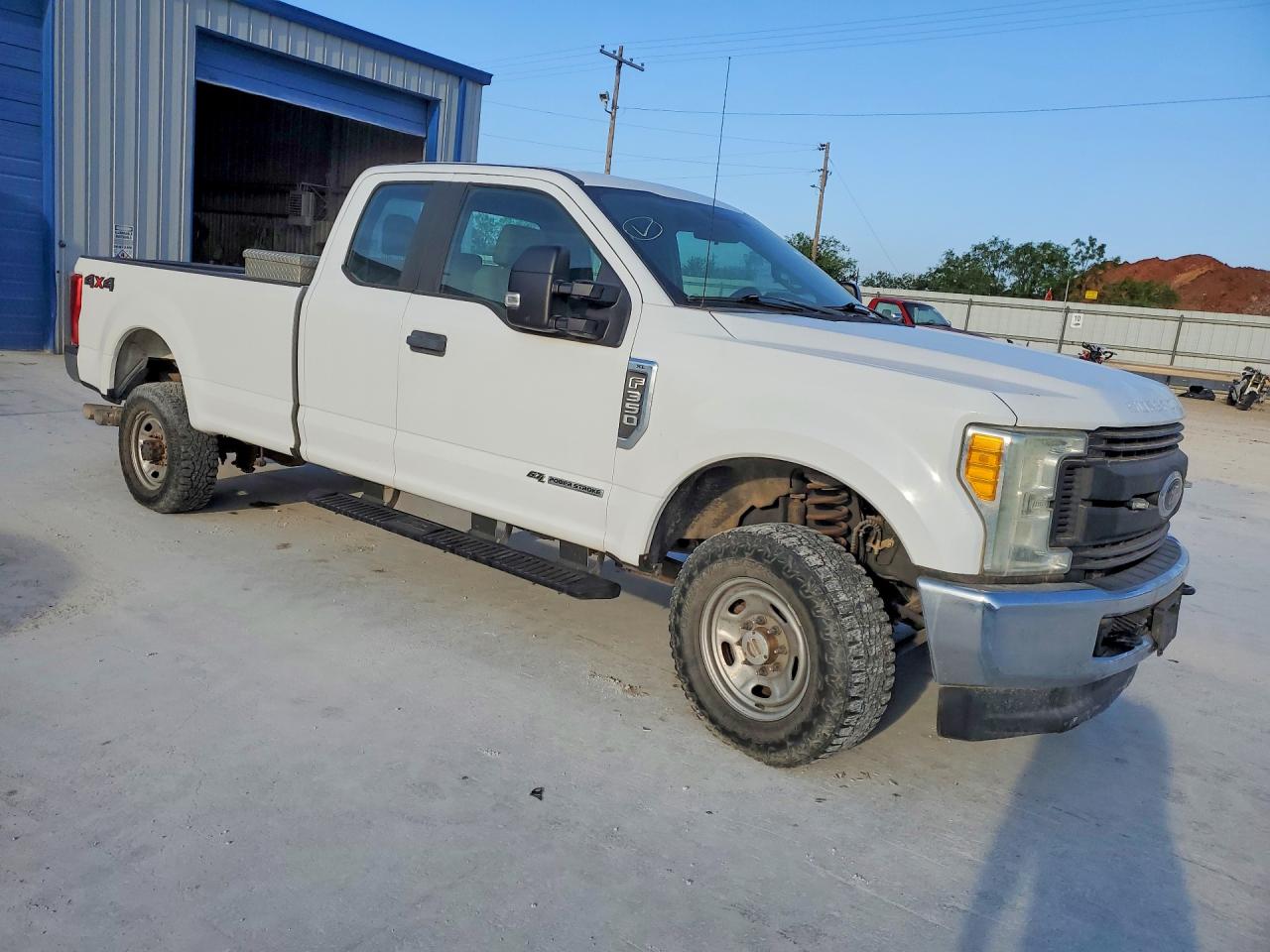 2017 FORD F350 VIN 1FT8X3BT6HEB22870 photo 4