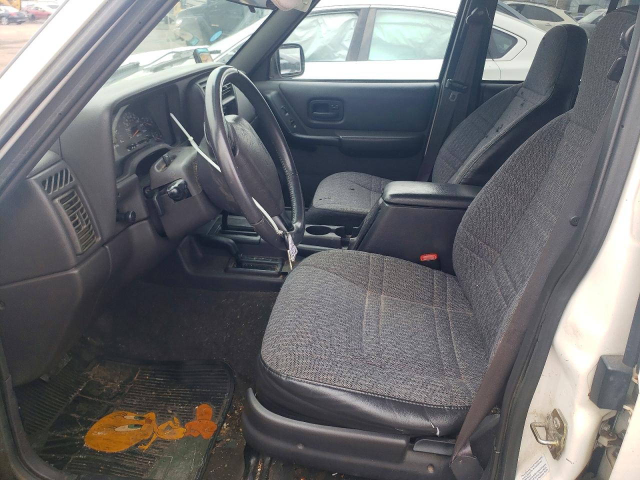 2001 Jeep Cherokee VIN 1J4FF48S11L570718 photo 7