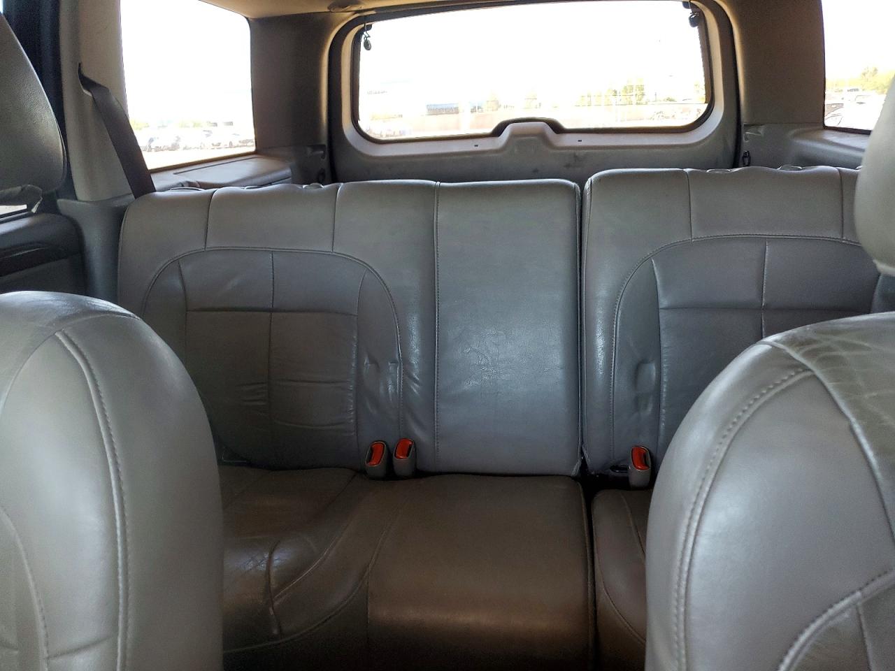 2004 Jeep Cherokee VIN 1J8GX58N84C406760 photo 10