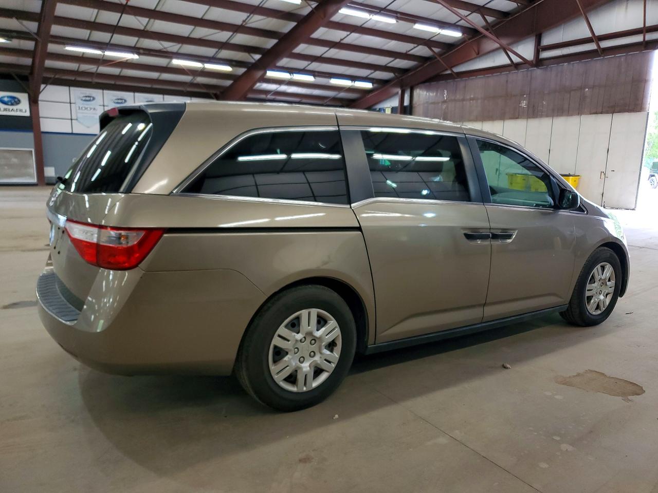 2011 Honda All models VIN 5FNRL5H26BB040475 photo 3