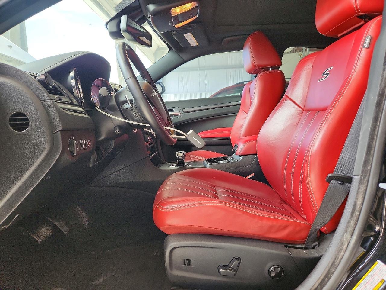 2012 Chrysler 300 VIN 2C3CCAGG8CH115916 photo 7