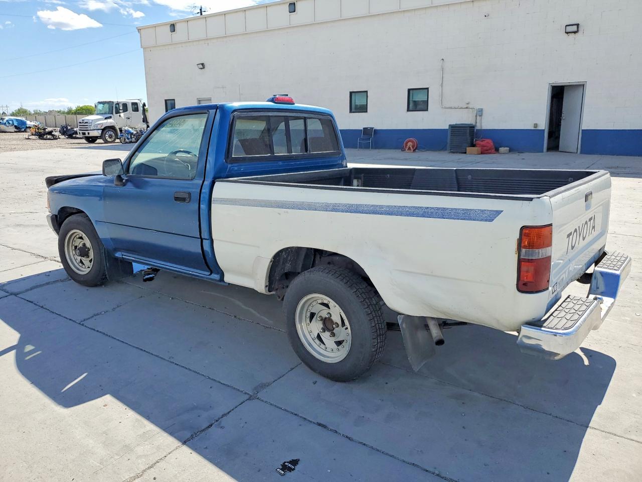 1994 Toyota All other VIN 4TARN81A8RZ287266 photo 2