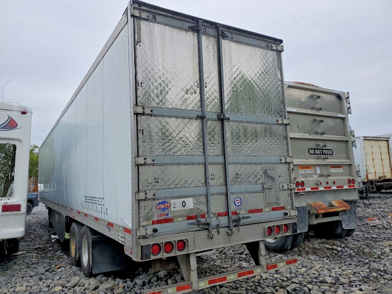 2013 UTILITY TRAILER MANUFACTURE UTILITY TR VIN 1UYVS2533DU717801 photo 3