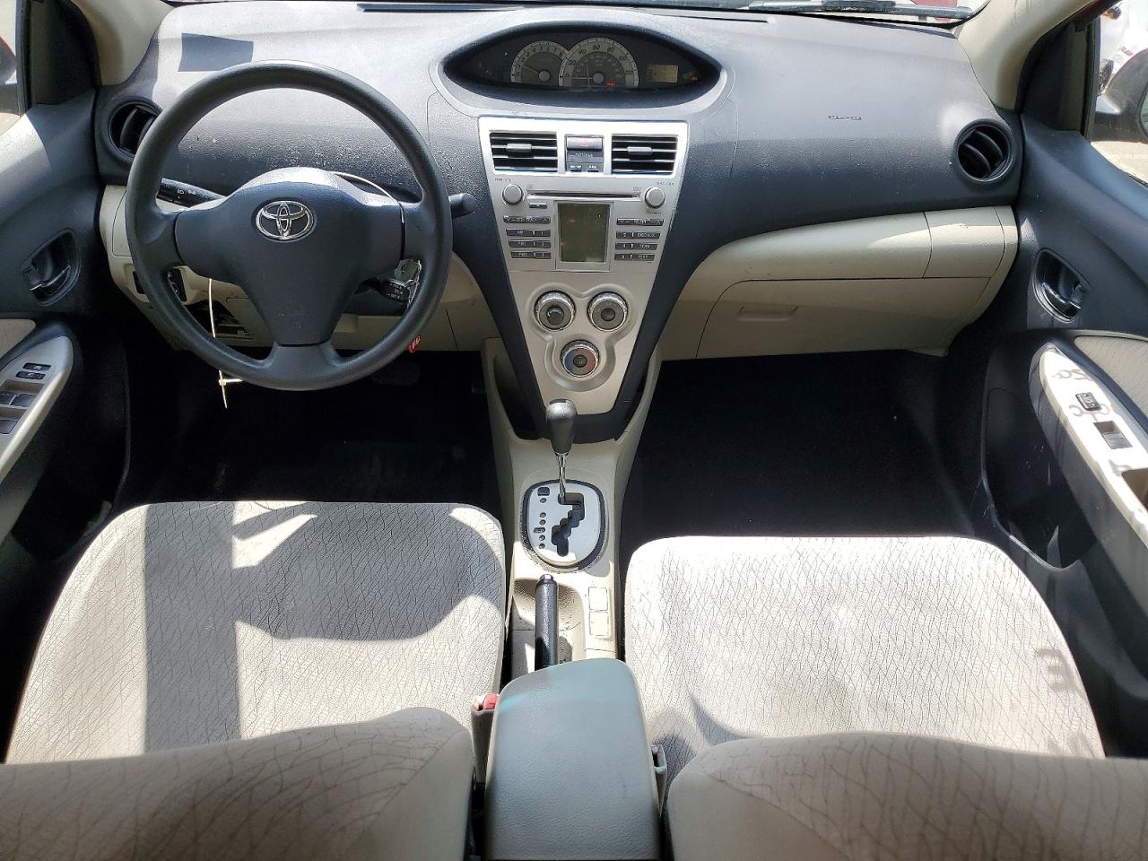 2007 TOYT Yaris VIN JTDBT923X71116774 photo 8
