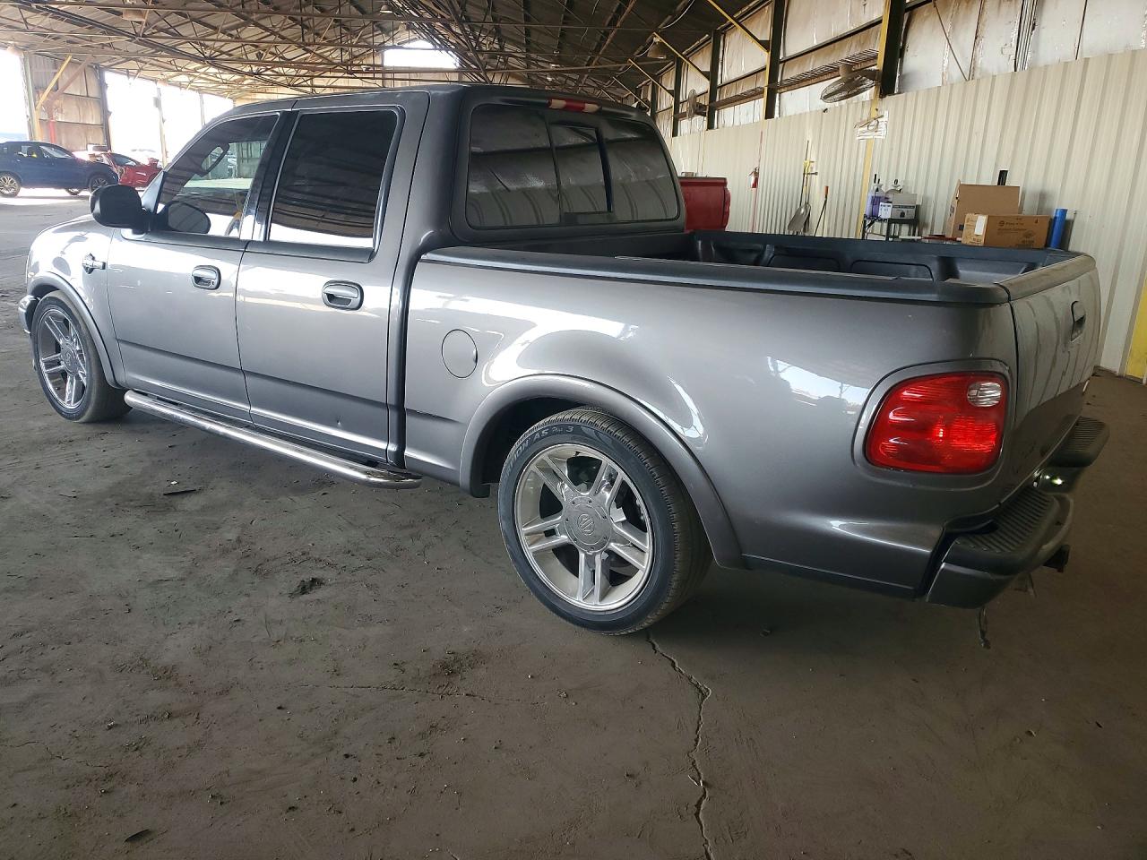 2002 Ford F150 VIN 1FTRW07302KC78846 photo 2