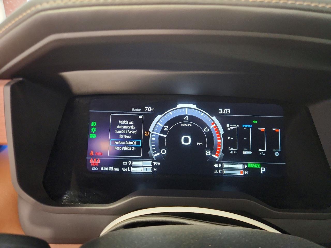 2023 Toyota Tundra VIN 5TFMC5DB5PX016102 photo 9