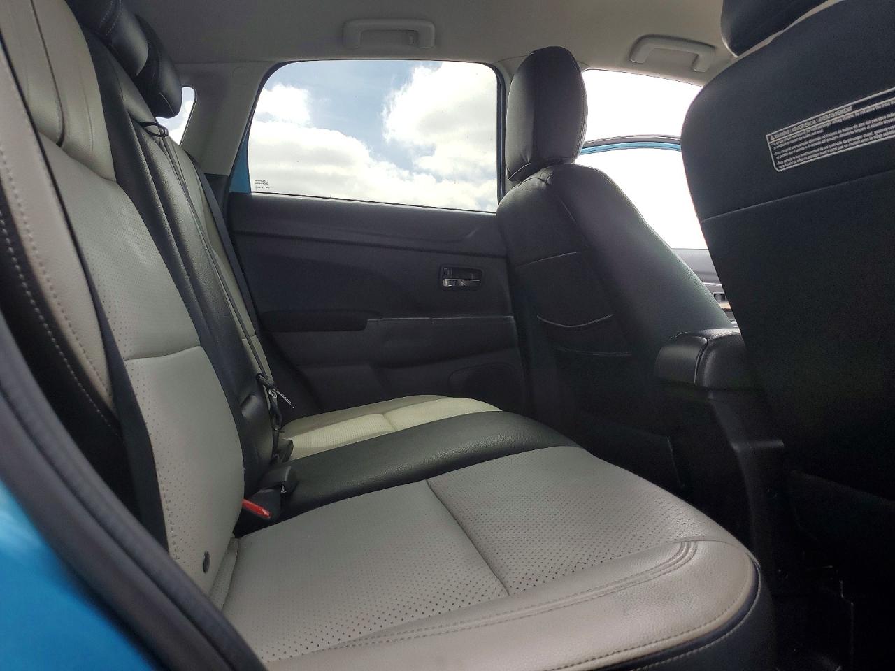 2013 Mitsubishi Outlander VIN 4A4AP5AU8DE025163 photo 11