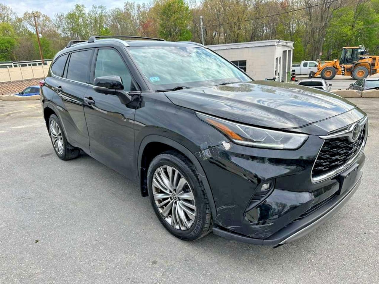 2023 Toyota Highlander VIN 5TDKDRBH8PS035011 photo 4