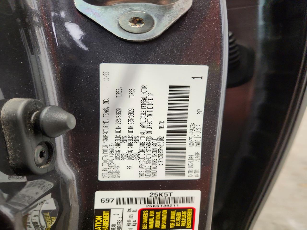 2023 Toyota Tundra VIN 5TFMC5DB5PX016102 photo 12