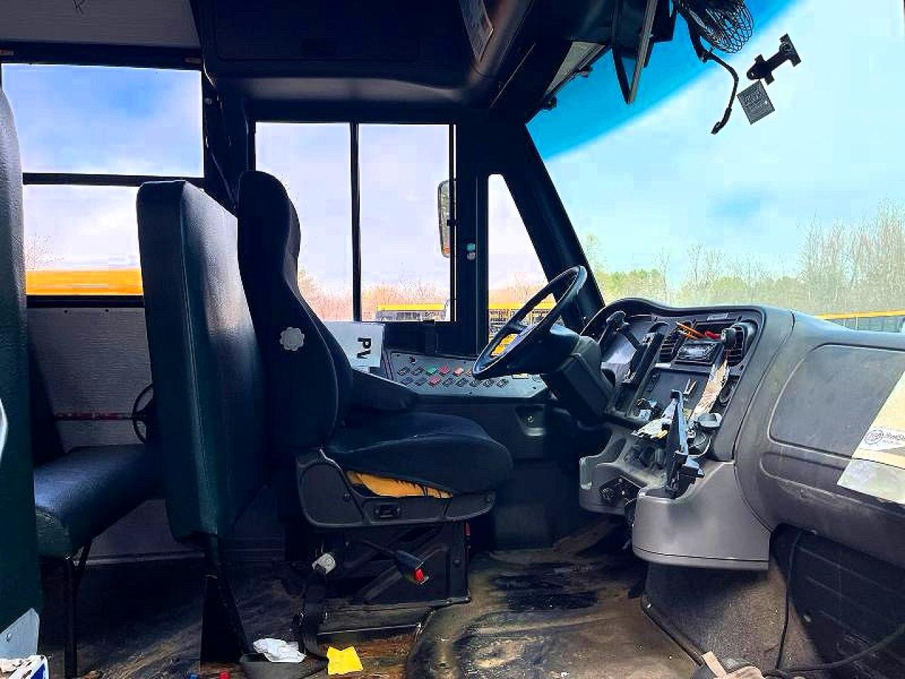 2015 FREIGHTLINER All models VIN 4UZABRDU7FCGJ8499 photo 5