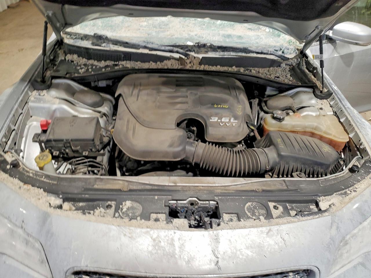 2020 Chrysler 300 VIN 2C3CCARG5LH225660 photo 11