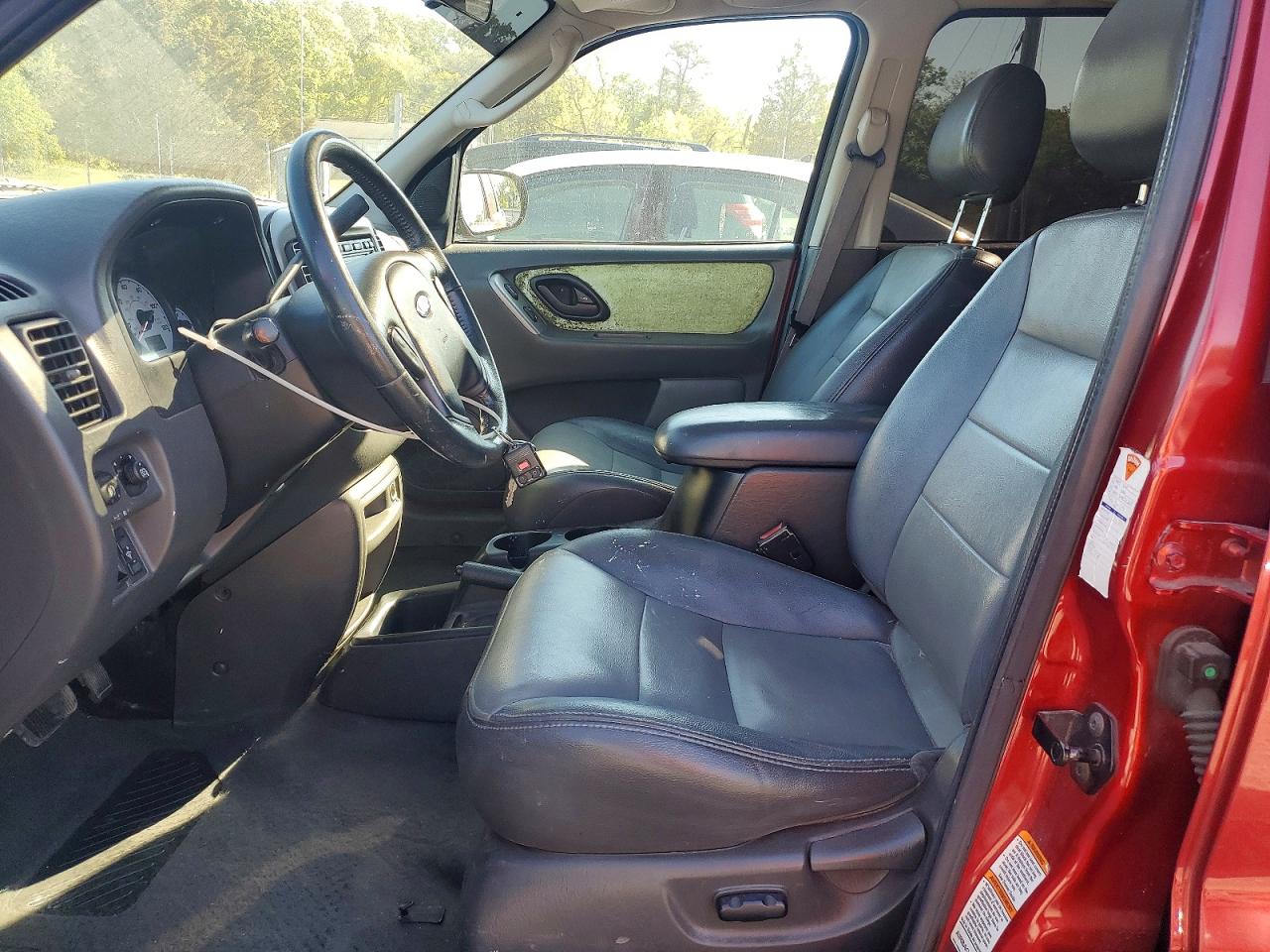 2003 FORD Escape VIN 1FMCU93103KC97561 photo 7