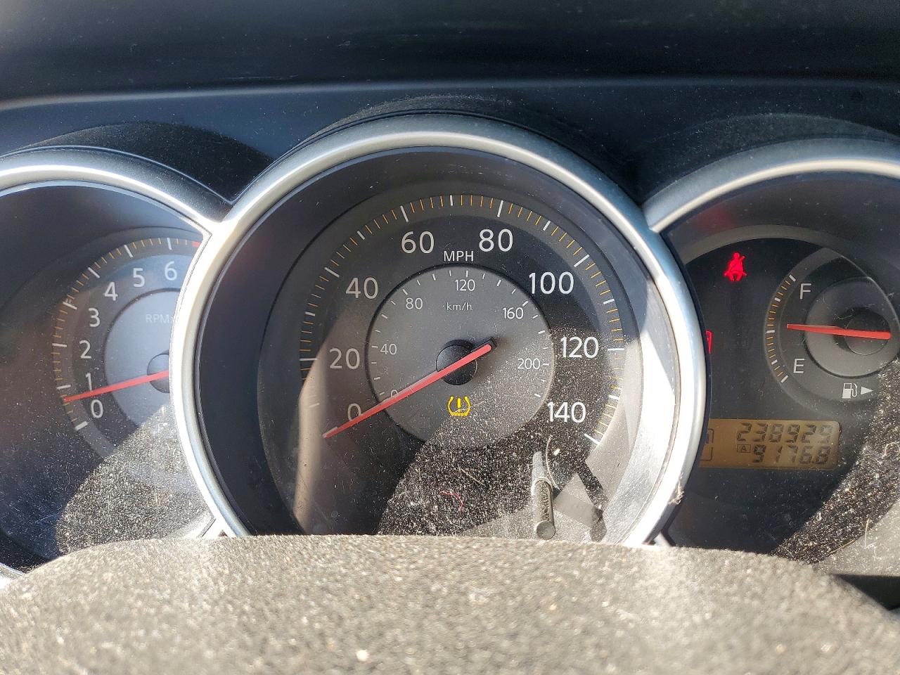 2009 Nissan Versa VIN 3N1BC13E39L372772 photo 9