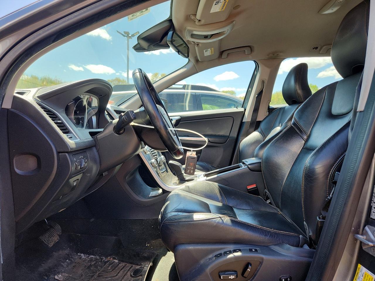 2017 VOLV Xc60 VIN YV440MDJ9H2087521 photo 7