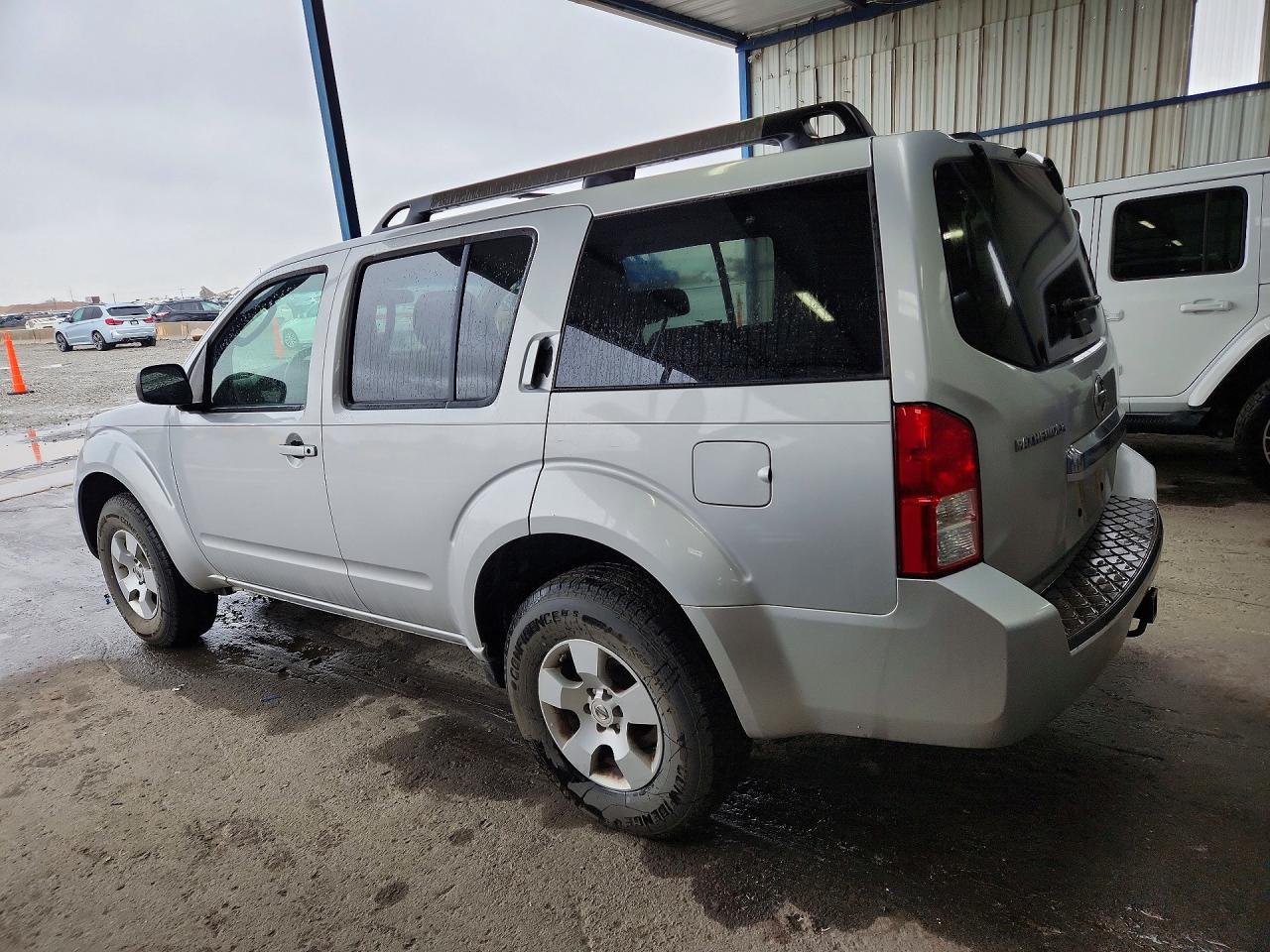 2008 NISSAN Pathfinder VIN 5N1AR18BX8C654032 photo 2