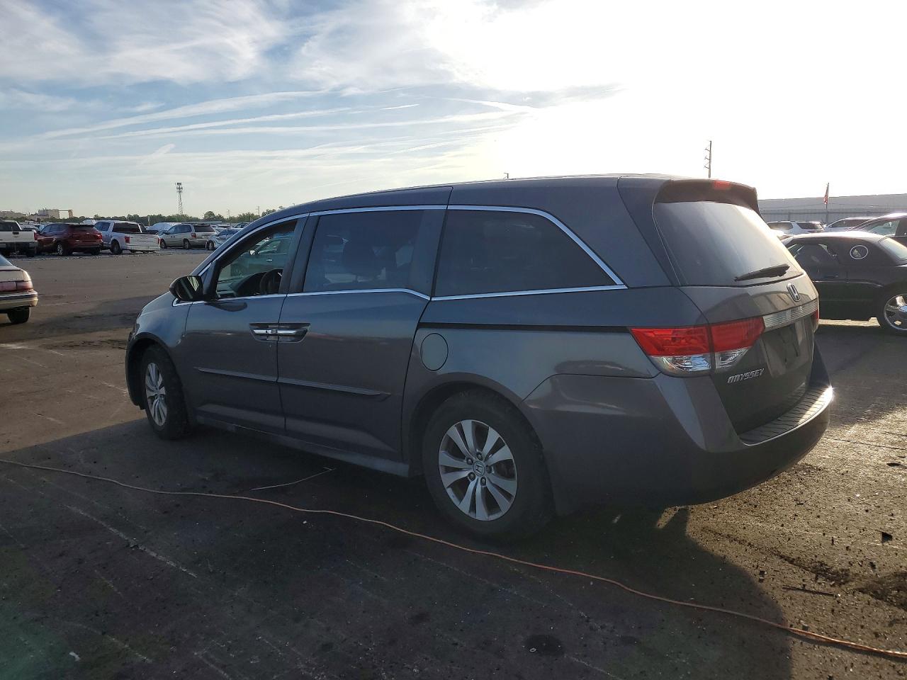 2014 Honda All models VIN 5FNRL5H43EB069552 photo 2