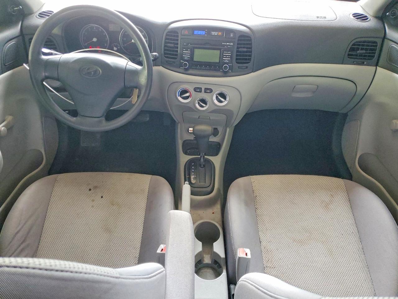 2010 Hyundai Accent VIN KMHCN4AC6AU421256 photo 8