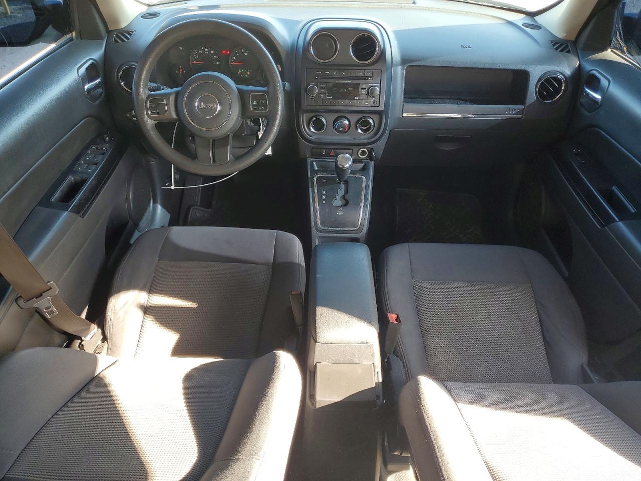 2012 Jeep Patriot VIN 1C4NJPBA5CD559428 photo 8