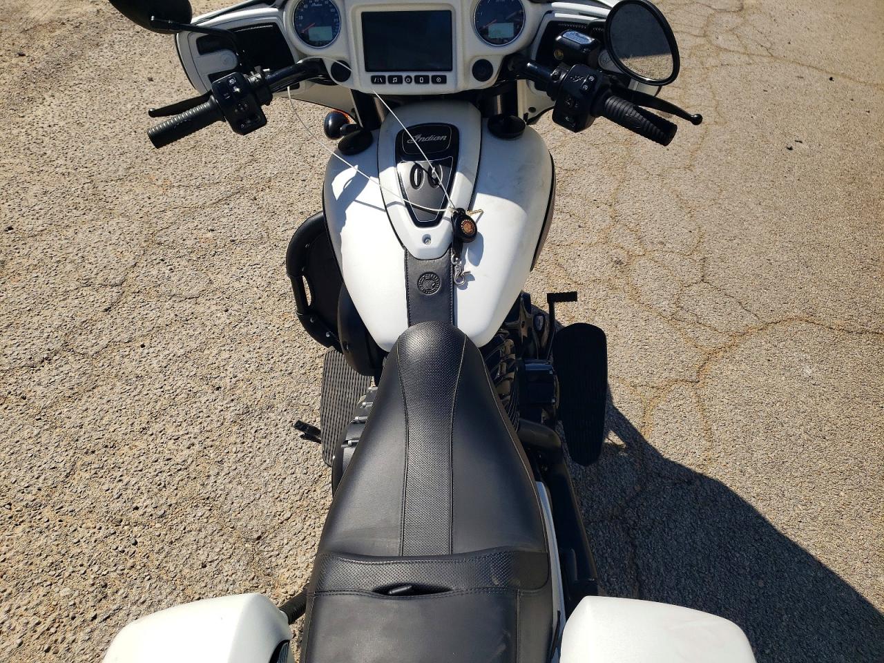 2019 INDIAN Motorcycle VIN 56KTCDAA7K3371655 photo 6