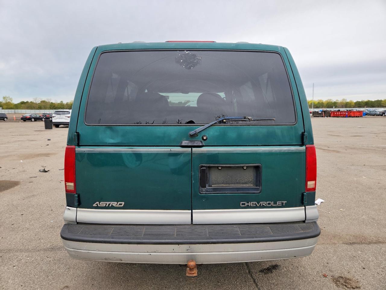 1998 CHEV Astro VIN 1GNDM19W6WB186327 photo 6