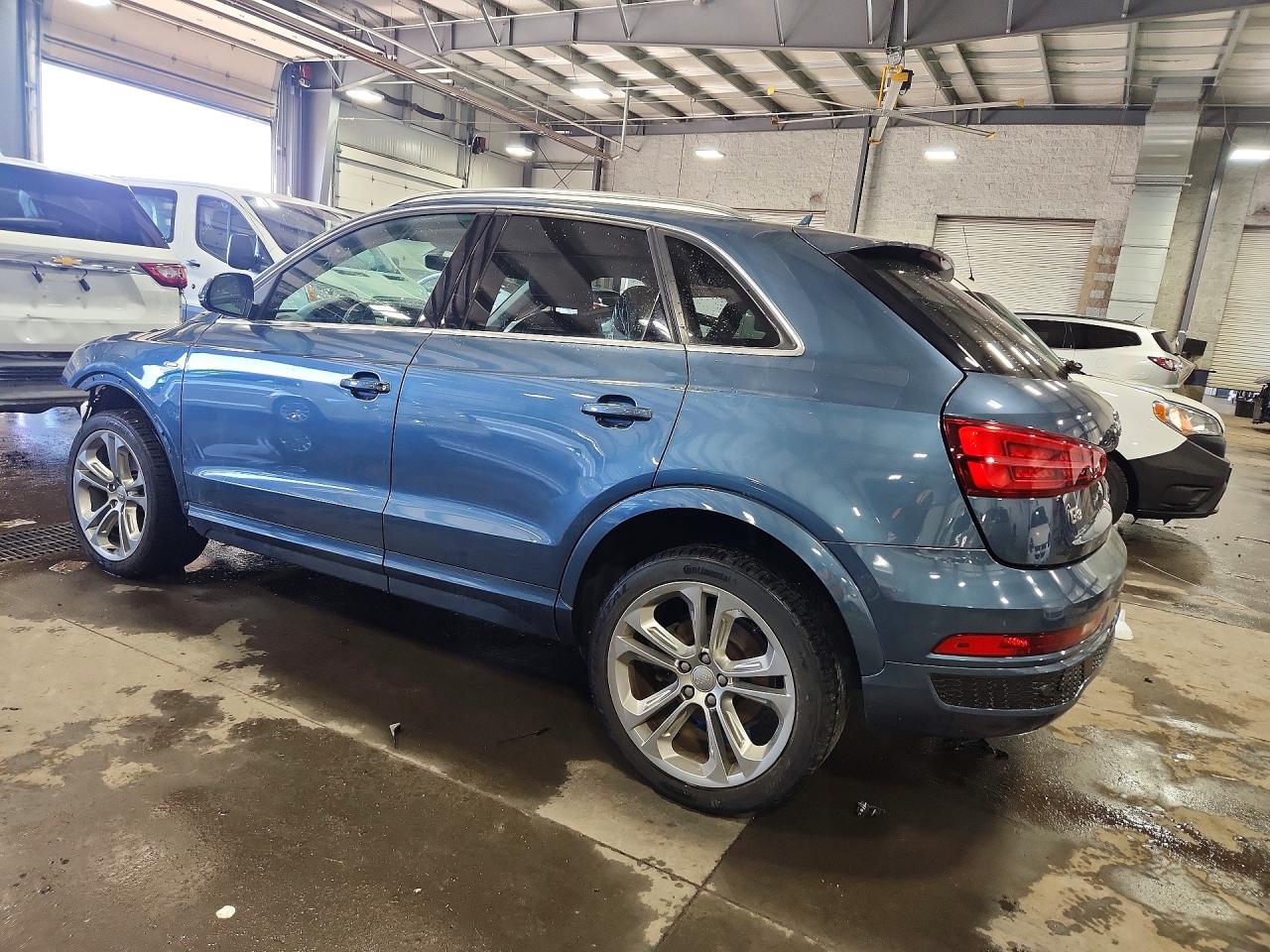 2016 Audi Q3 VIN WA1GFCFS8GR007236 photo 2