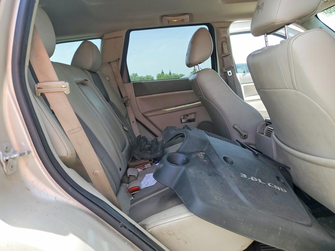 2007 Jeep Cherokee VIN 1J8HR68M17C688076 photo 11